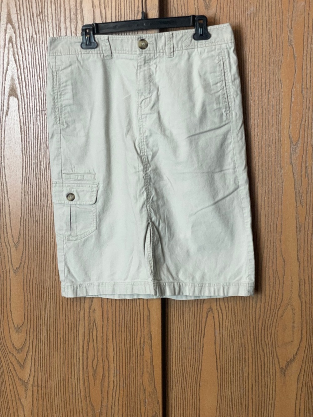 EDDIE BAUER BEIGE TAN DENIM SKIRT KHAKI SIZE 10 CARGO & SIDE POCKETS